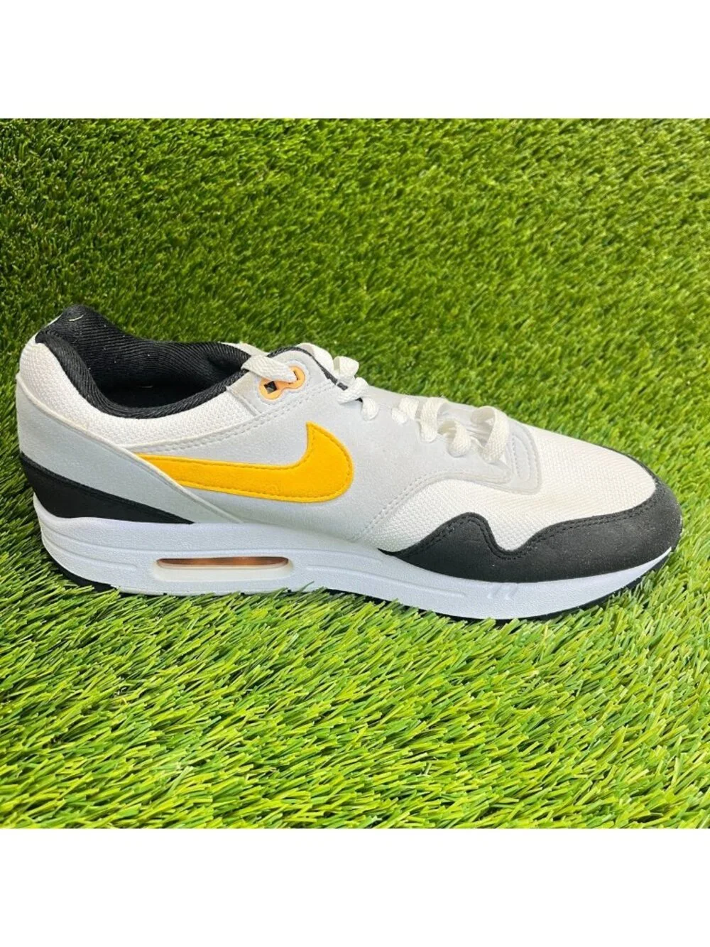 Nike please review